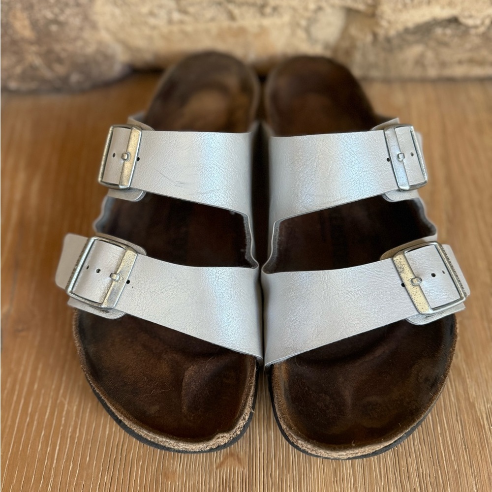 Birkenstock Arizona Silver sandals women’s size 9 price firm! - Picture 4 of 9